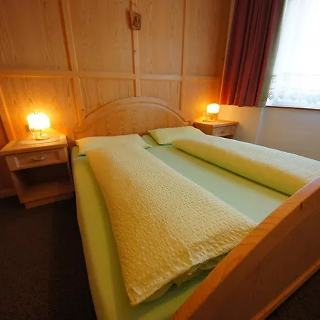 Aparthotel Pars *