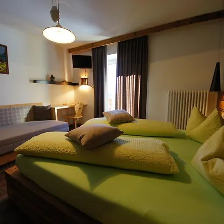 Pars Aparthotel *