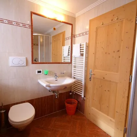 Aparthotel Pars
