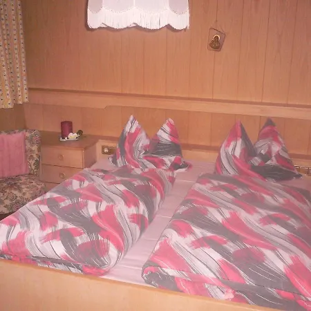 Aparthotel Pars
